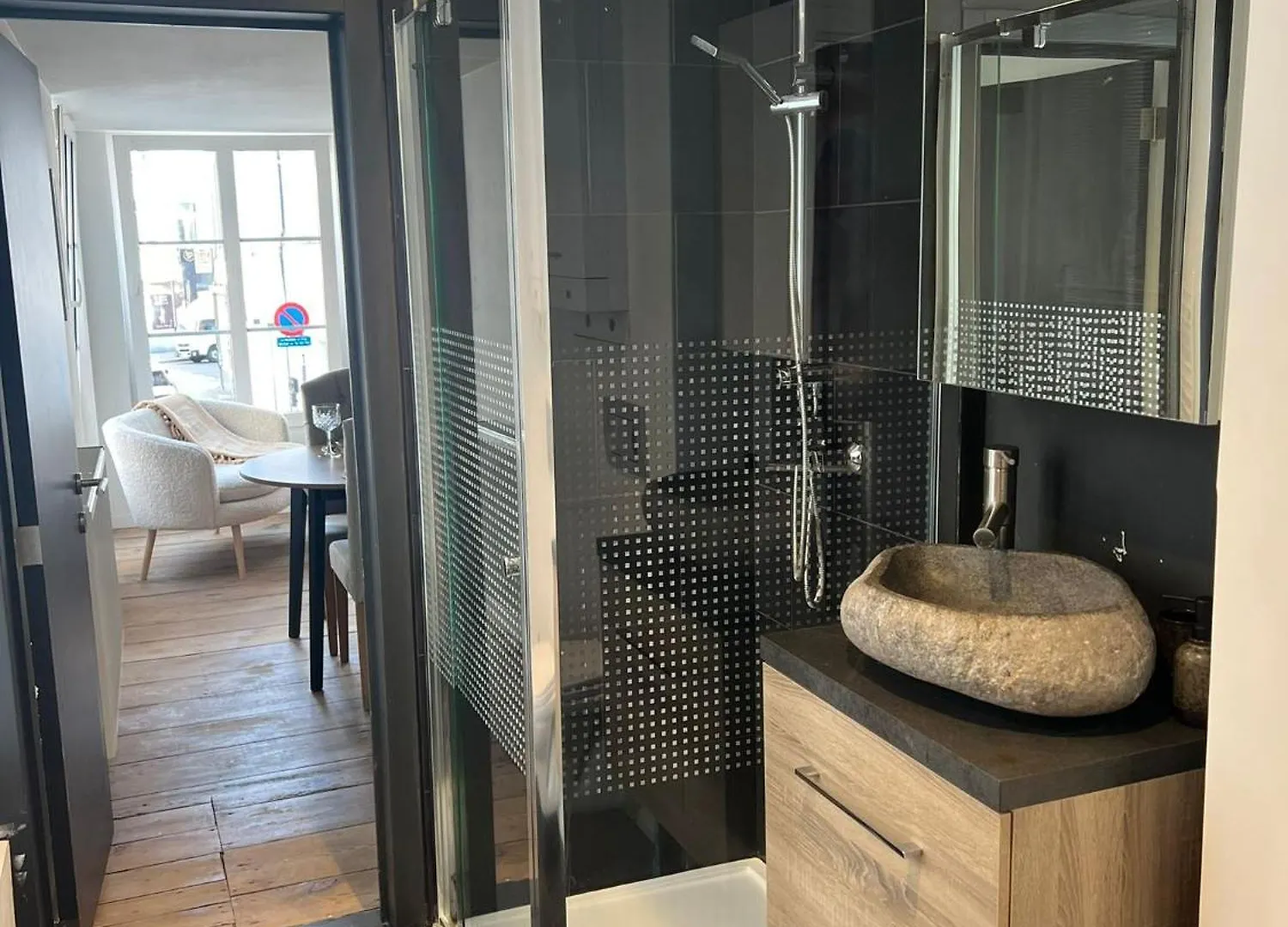 Apartment Rr Suite Antwerp Belgium